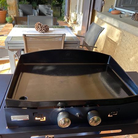 Appartamento Soleil Lotus Saint-Hilaire-de-Brethmas Esterno foto
