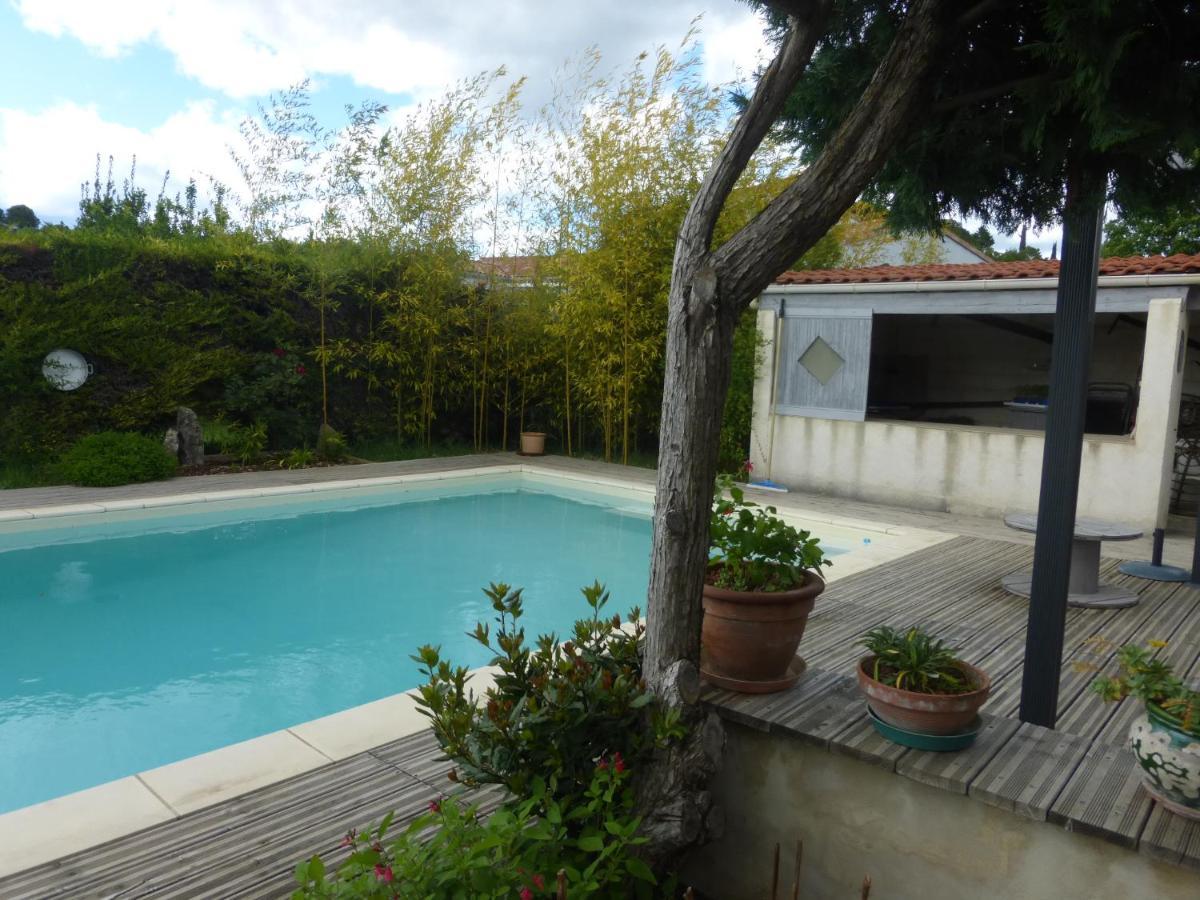 Appartamento Soleil Lotus Saint-Hilaire-de-Brethmas Esterno foto