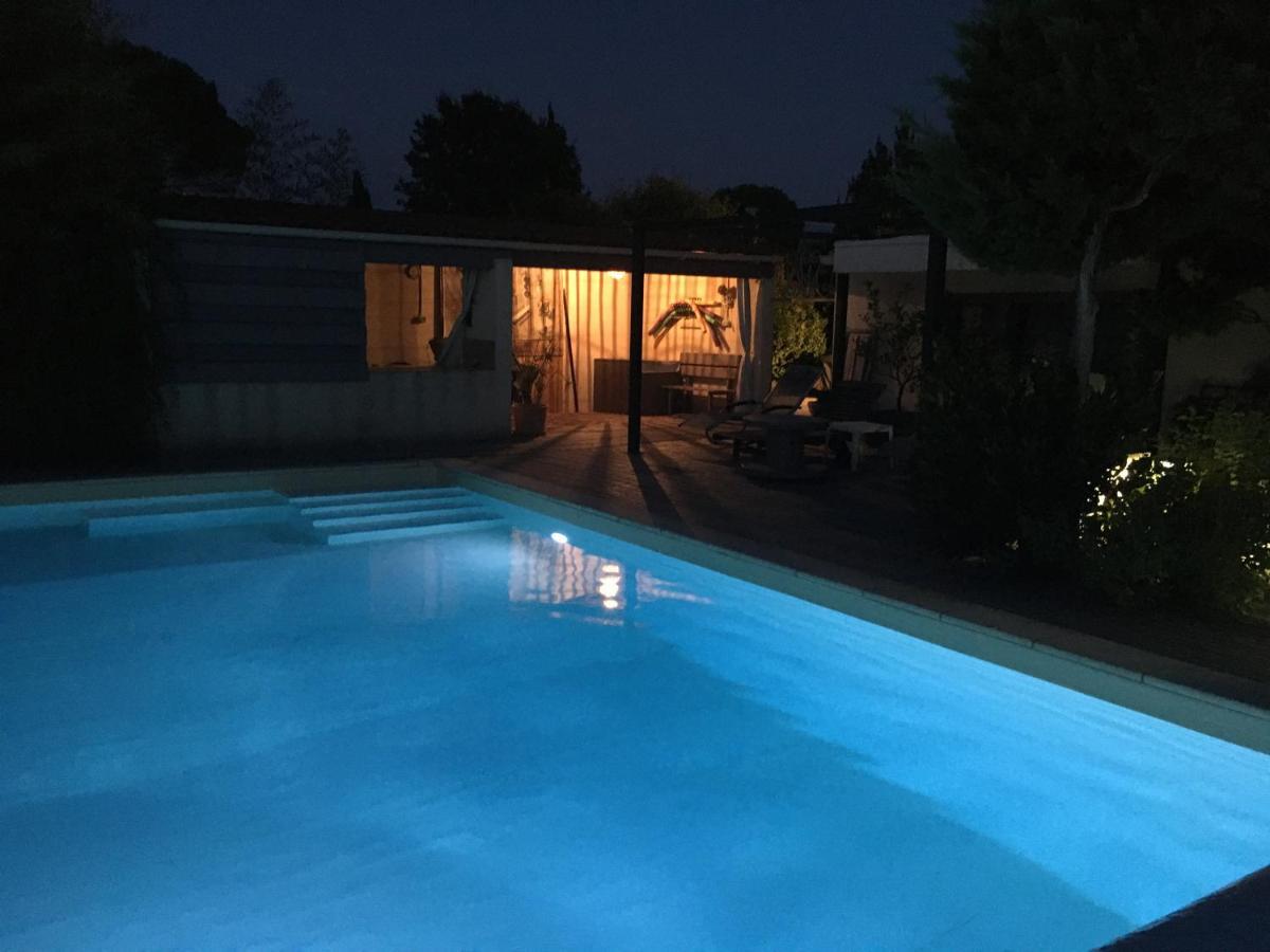 Appartamento Soleil Lotus Saint-Hilaire-de-Brethmas Esterno foto