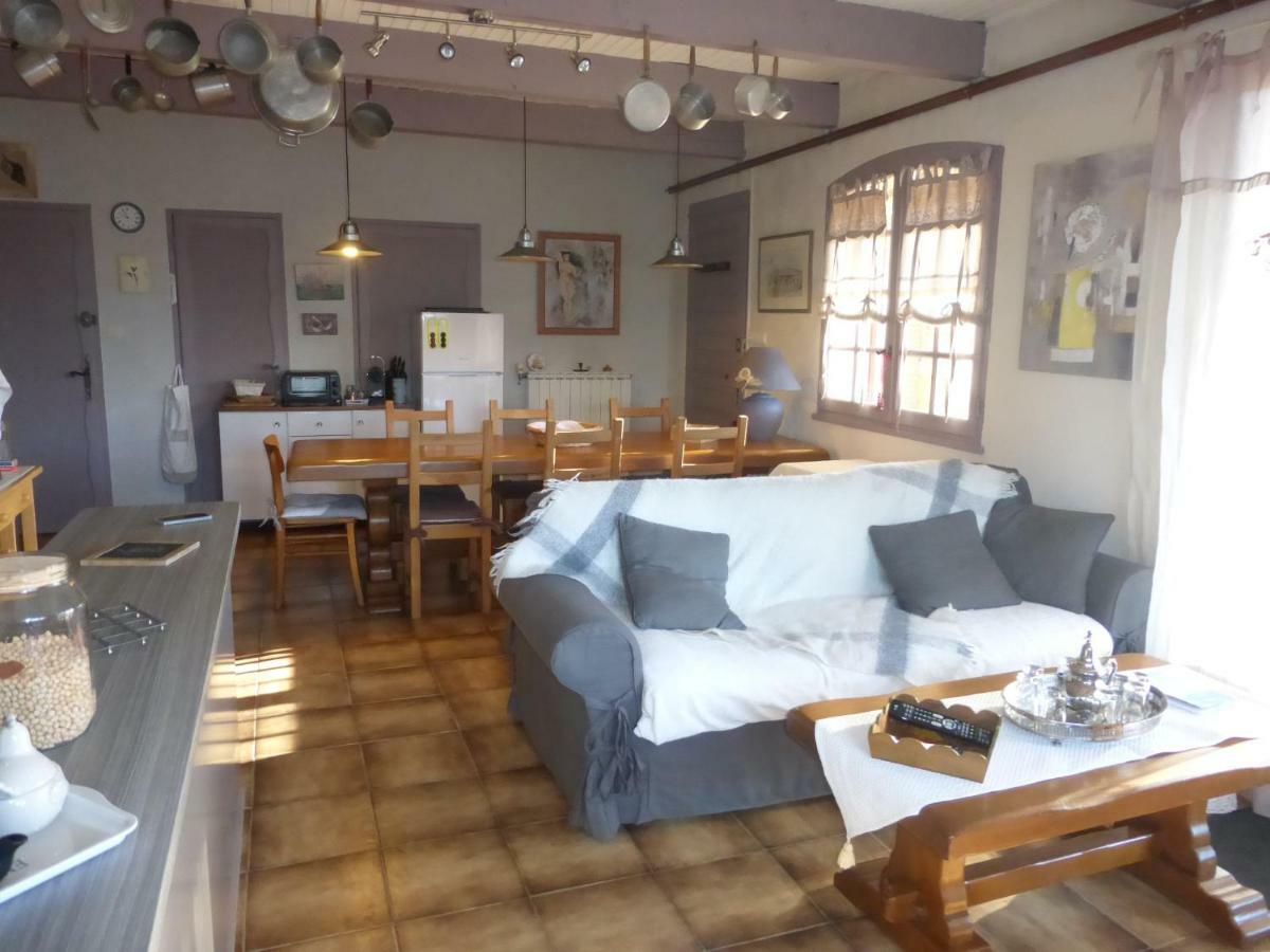 Appartamento Soleil Lotus Saint-Hilaire-de-Brethmas Esterno foto