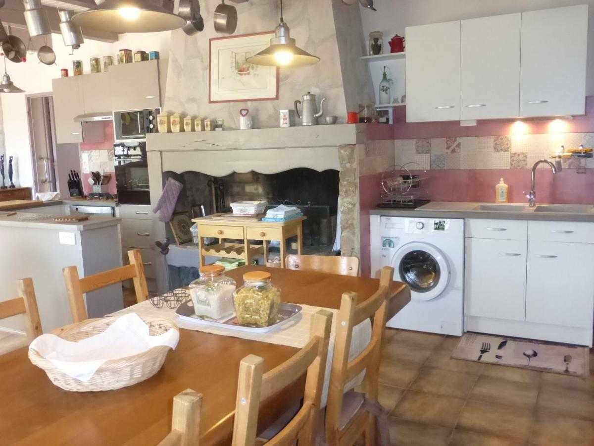 Appartamento Soleil Lotus Saint-Hilaire-de-Brethmas Esterno foto